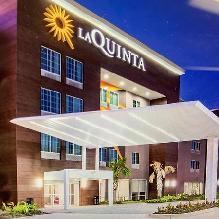 La Quinta Inn & Suites Port Allen La Exterior photo